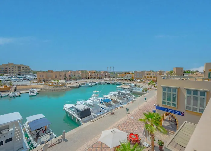 Seaview Penthouse With Roof In Marina El Gouna Egypt